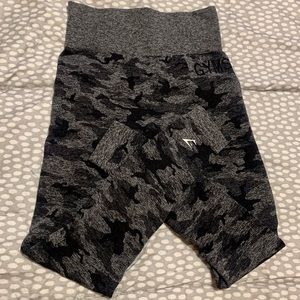 Gymshark Black and Grey Camo
